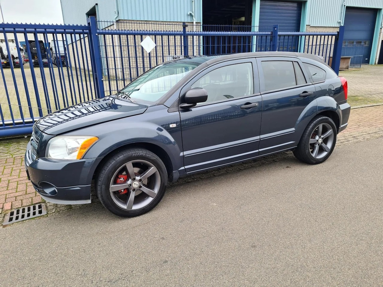 Dodge Caliber - 1.8 SXT *AIRCO*CV*ELEC.RAMEN*18 INCH - AutoWereld.nl