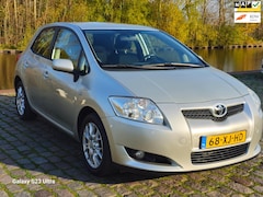 Toyota Auris - 1.4-16V Sol 1e eigenaar dealer onderhouden airco parkeer sensor elektrische ramen cv op af