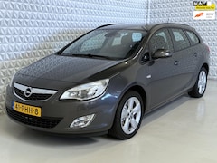 Opel Astra Sports Tourer - 1.4 Turbo Edition / 179.000km (2011)