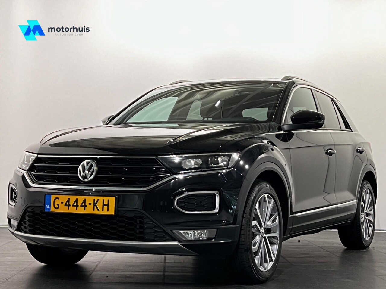 Volkswagen T-Roc - 1.5 TSI 150pk T-Roc Sport | PANORAMADAK| NAVIGATIE - AutoWereld.nl