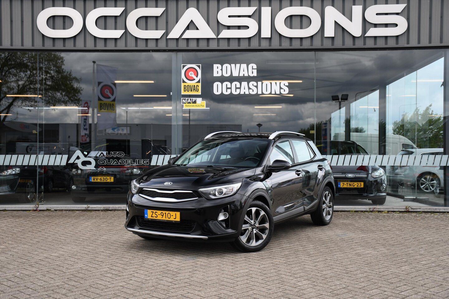 Kia Stonic - 1.0 T-GDi DynamicLine APPLE CARPLY/ NAVIGATIE/ DAB - AutoWereld.nl