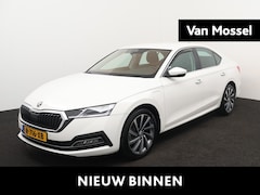 Skoda Octavia - 1.4 TSI iV PHEV Business Edition Plus | NAVIGATIE | STOELVERWARMING | ADAPTIVE CRUISE COTR