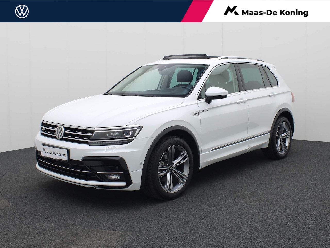 Volkswagen Tiguan - 1.5TSI/150PK DSG R Line Highline · Panoramadak · Parkeersensoren + camera · Stoel- & stuur - AutoWereld.nl