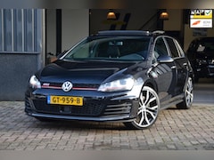 Volkswagen Golf - 2.0 TSI GTI Performance PANO|CARPLAY|DYNAUDIO|HOLLANDS