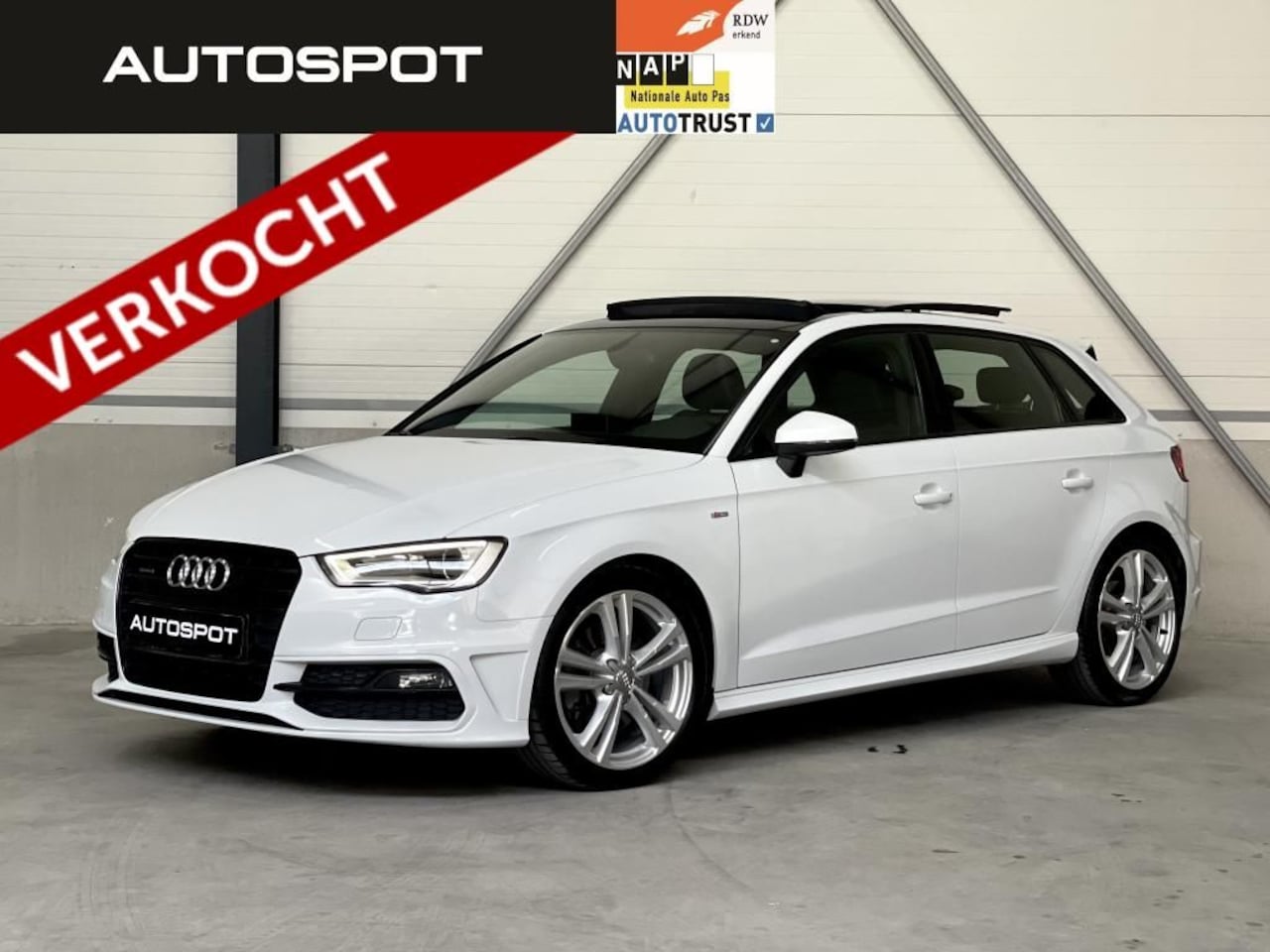 Audi A3 Sportback - 1.8 TFSI Quattro S-LIne PANO NAVI LEDER - AutoWereld.nl