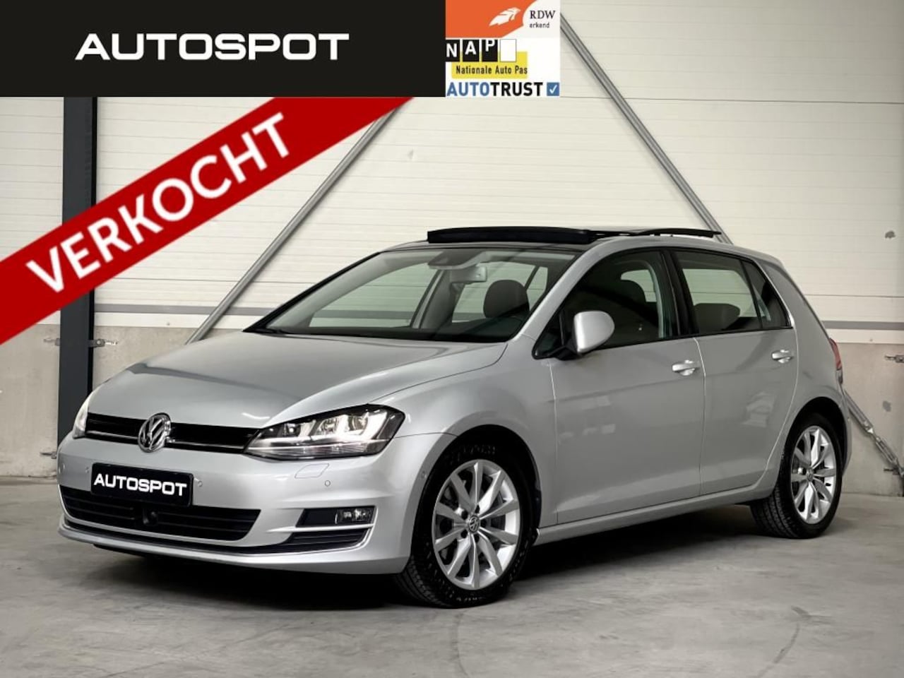 Volkswagen Golf - 1.4 TSI Highline FULL ACC DCC NAVI KEYLESS - AutoWereld.nl