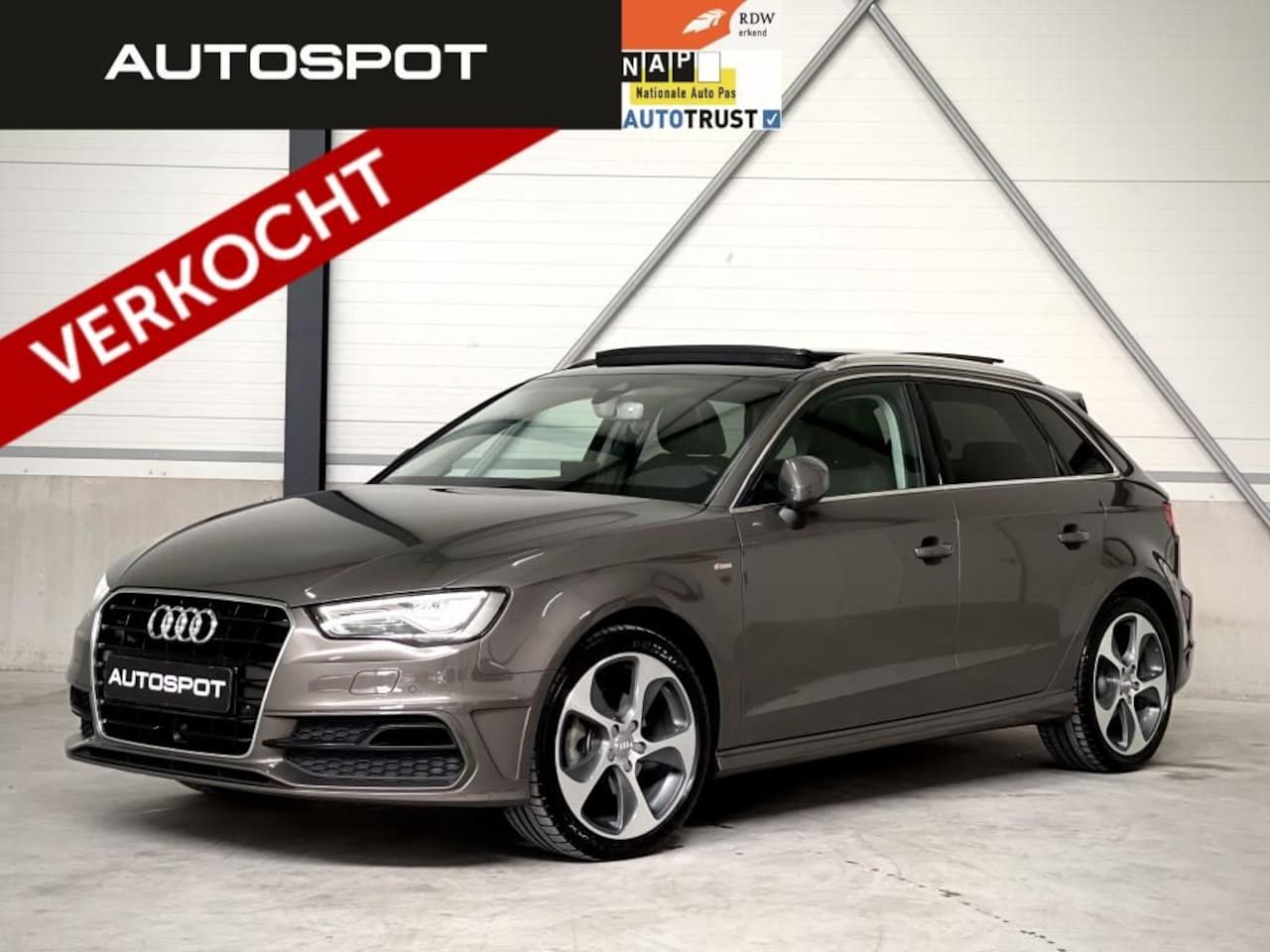 Audi A3 Sportback - 1.4 TFSI 150PK S-Line FULL PANO ACC KEYLESS - AutoWereld.nl