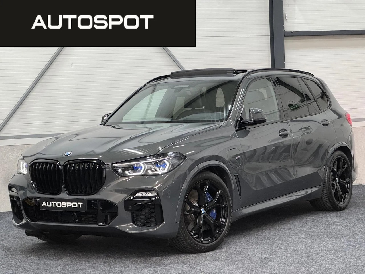 BMW X5 - xDrive45e M-Sport 394 Pk Dravit Grijs Pano Trekhaak Laser - AutoWereld.nl