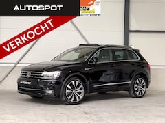 Volkswagen Tiguan - 2.0 TSI 4Motion 220PK 3x R-Line FULL PANO HUD