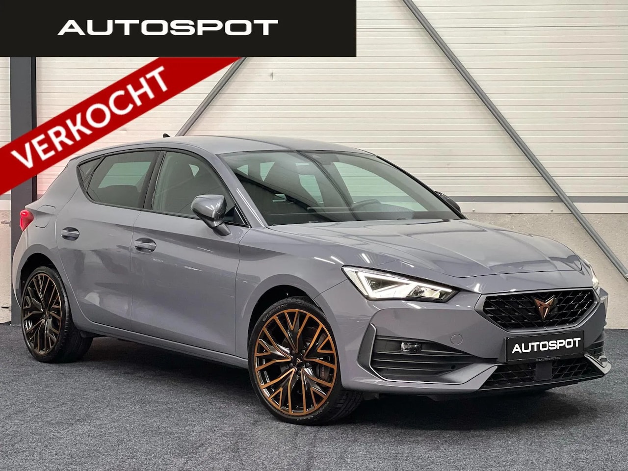 CUPRA Leon - 1.4 e-Hybrid VZ Copper Edition 245 Pk ACC Camera - AutoWereld.nl