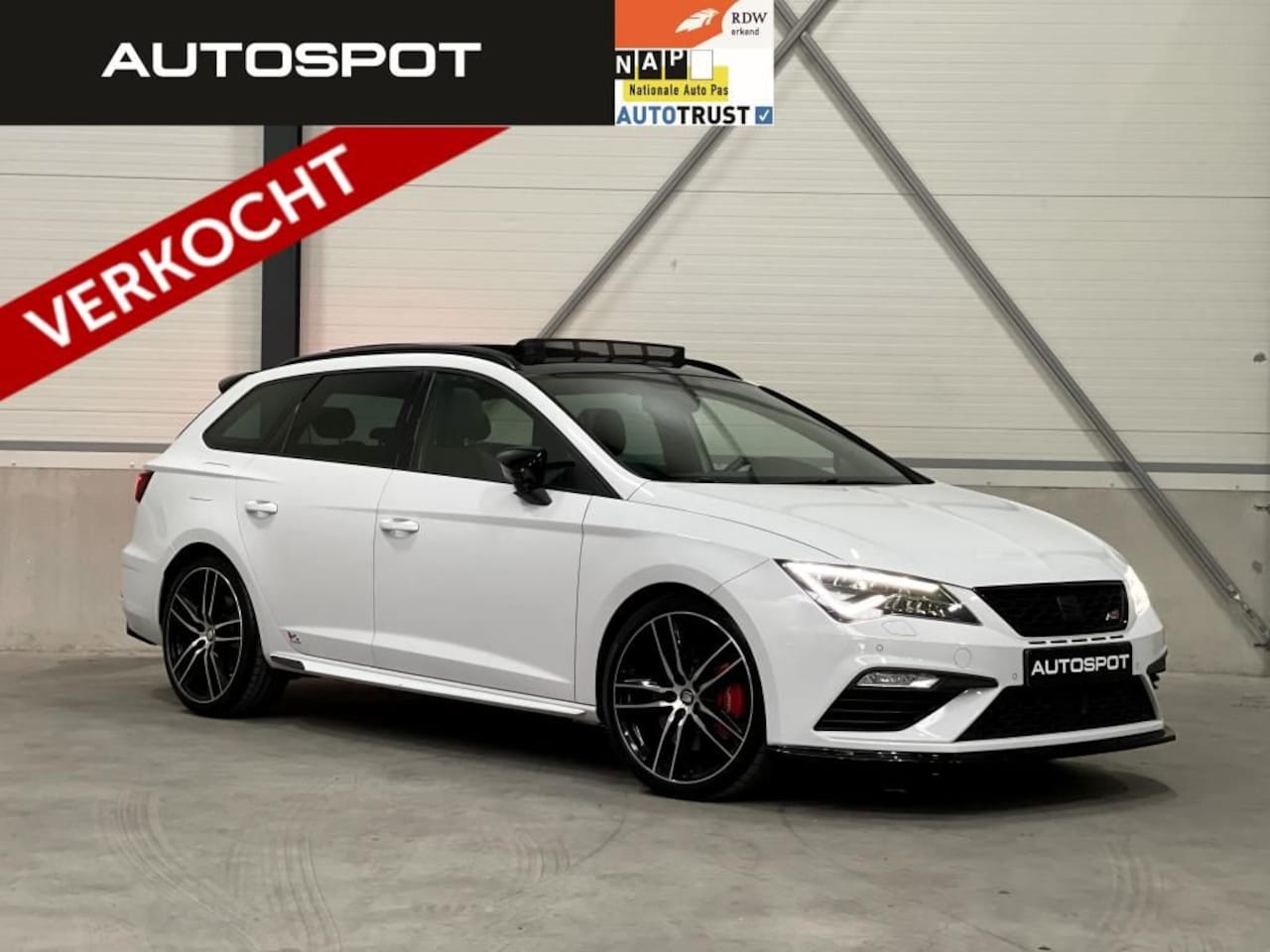 Seat Leon ST - 2.0 TSI CUPRA 300 350PK Milltek Pano Virtual - AutoWereld.nl