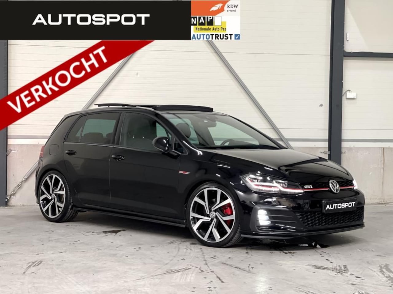 Volkswagen Golf - 2.0 TSI GTI DSG FULL Pano Virtual ACC DCC - AutoWereld.nl