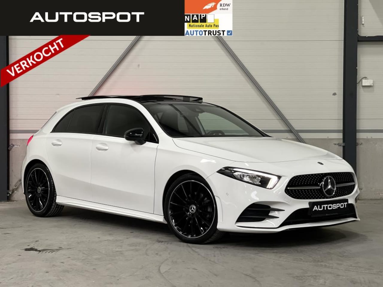 Mercedes-Benz A-klasse - A200 AMG Night Alle Opties Pano Memory - AutoWereld.nl