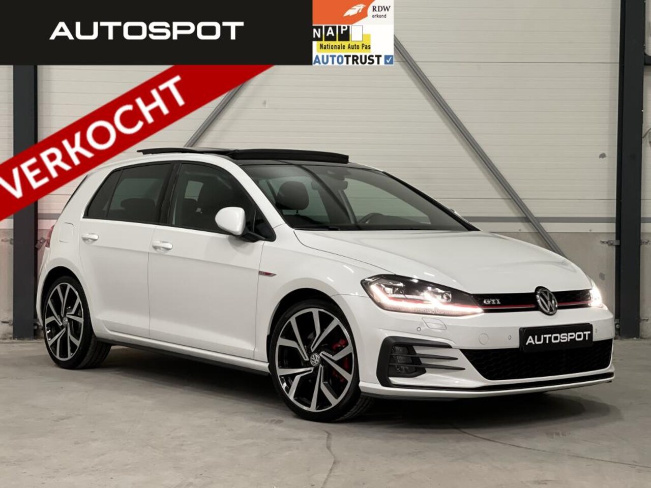 Volkswagen Golf - 2.0 TSI GTI DSG FULL Pano Virtual ACC DCC - AutoWereld.nl