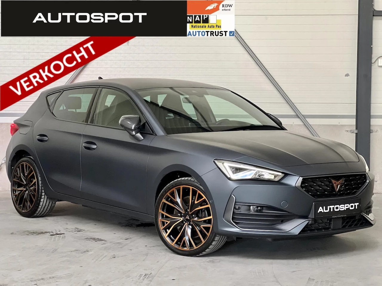 CUPRA Leon - 1.4 e-Hybrid VZ Copper Edition 245 Pk Camera ACC - AutoWereld.nl