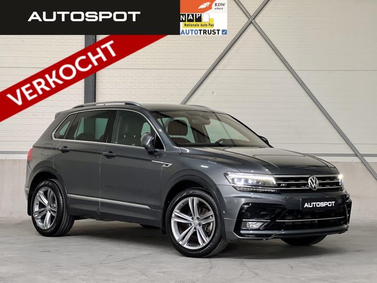 Volkswagen Tiguan - 1.4 TSI 4M R-Line Alle Opties Virtual Dyna - AutoWereld.nl