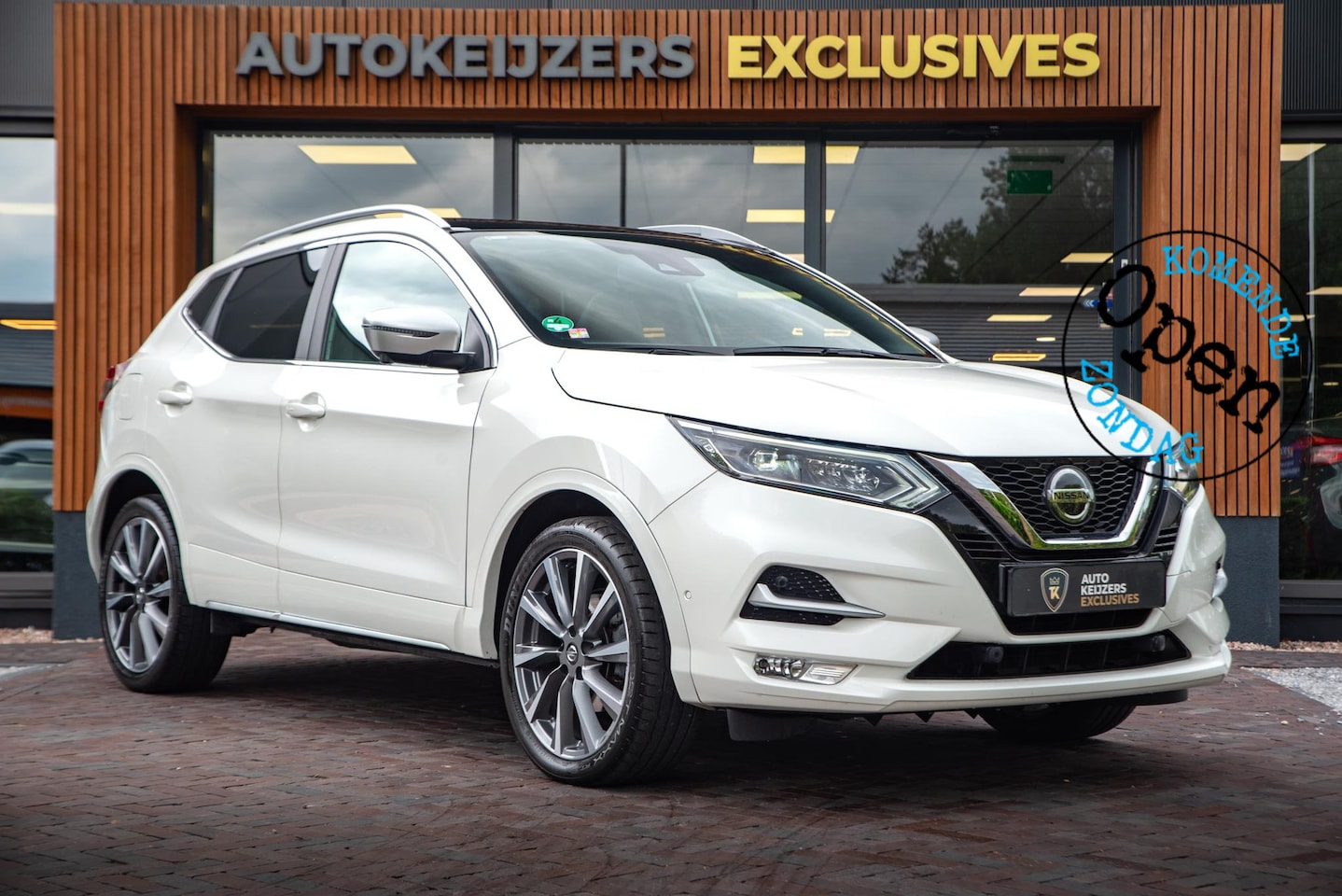 Nissan Qashqai - 1.3 DIG-T N-Connecta Panoramadak 360camera Bose Adapt. cruise Leer Navigatie DAB+ - AutoWereld.nl