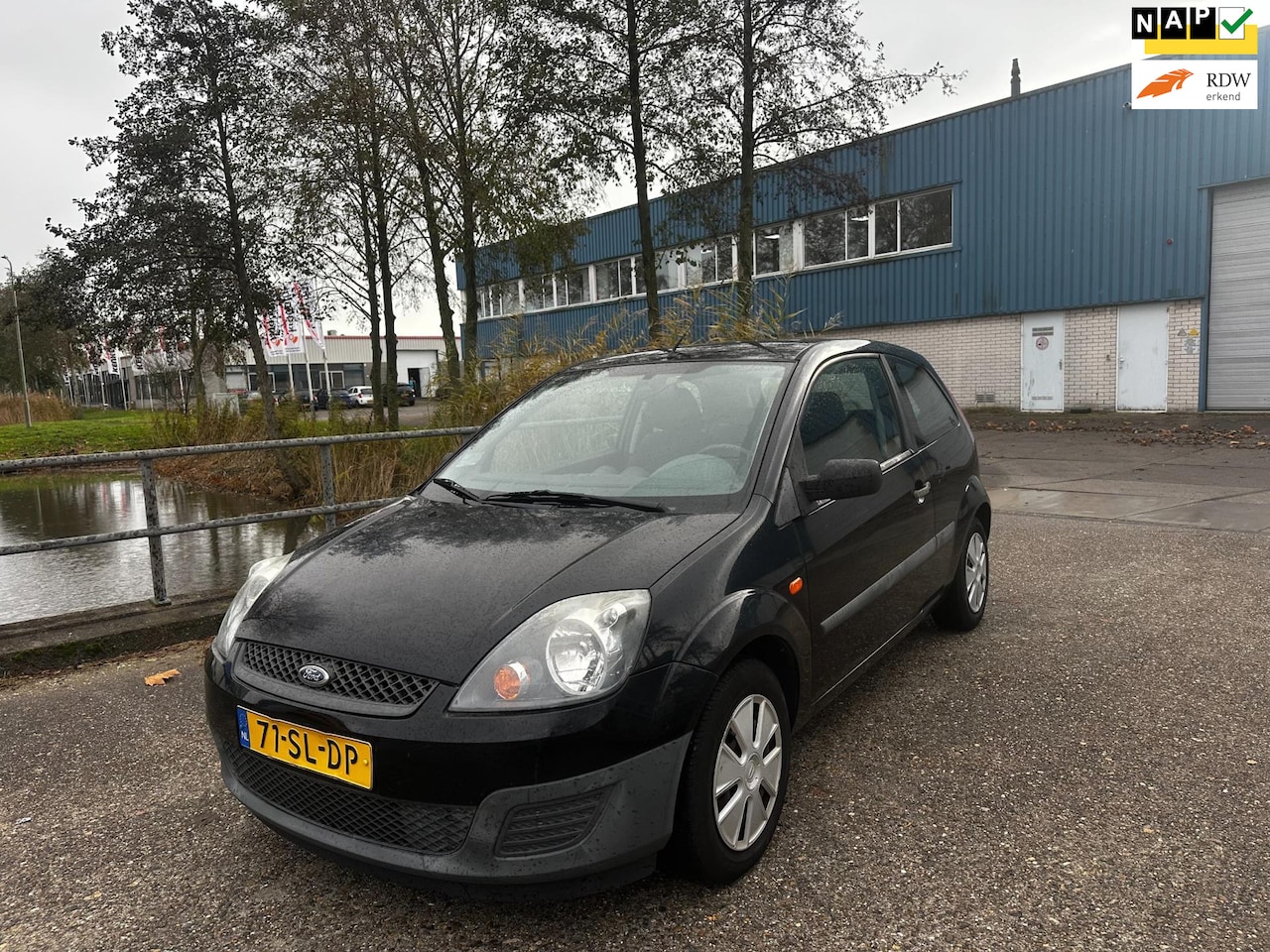 Ford Fiesta - 1.3-8V Champion Airco! 116.000 KM NAP! APK! - AutoWereld.nl