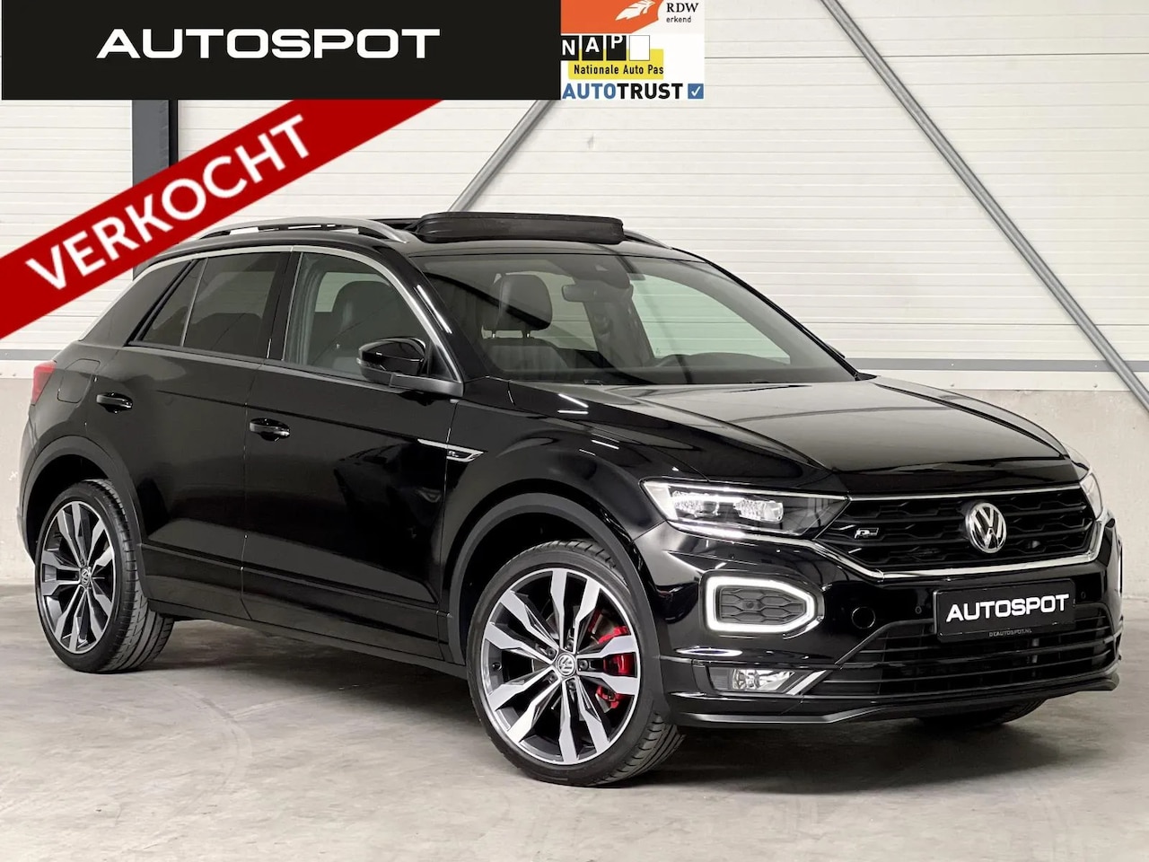 Volkswagen T-Roc - 2.0 TSI 4Motion R-Line Pano ACC Camera Navi - AutoWereld.nl