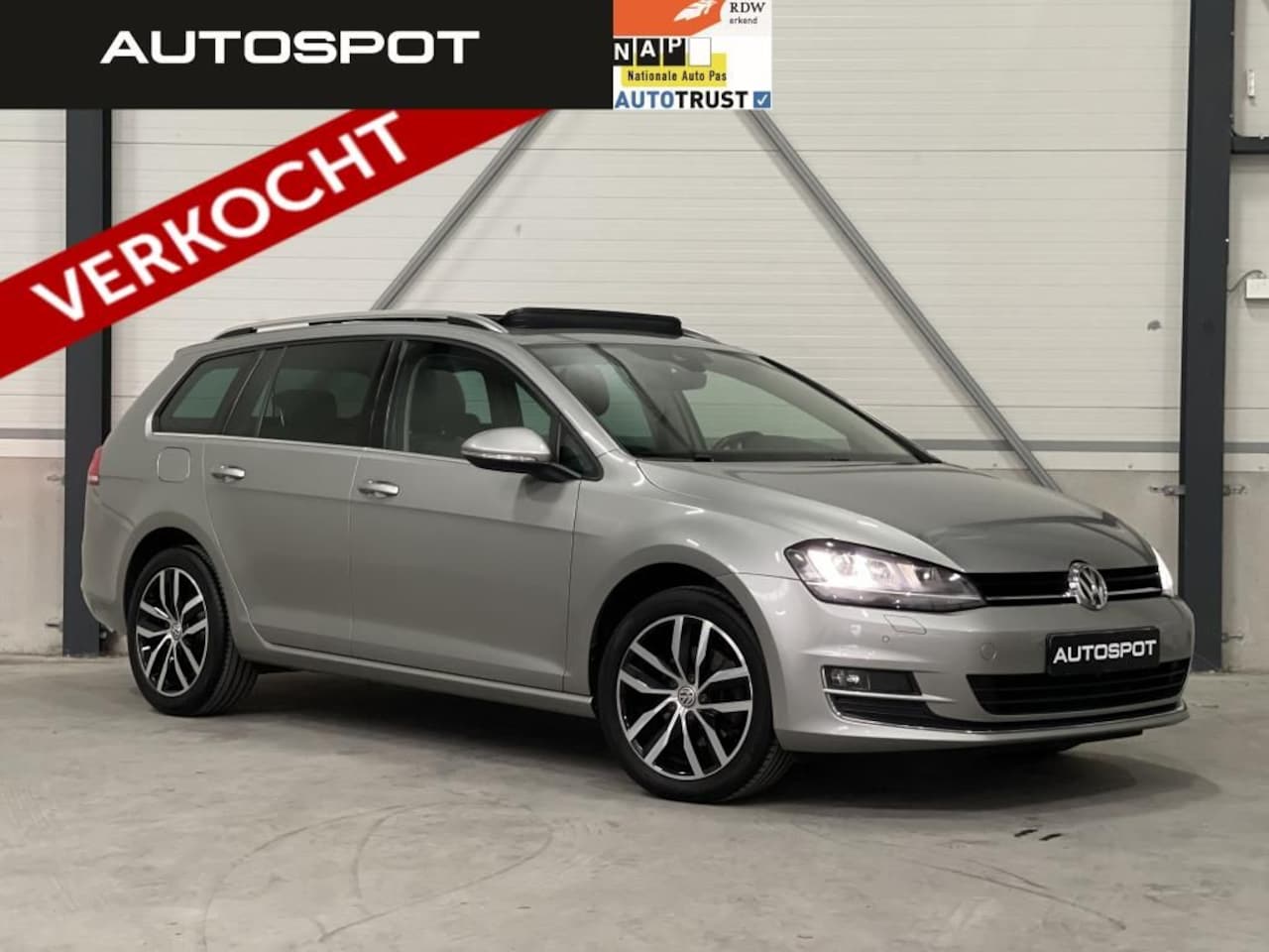 Volkswagen Golf Variant - 1.4 Tsi Highline DSG Pano Xenon Alcantara - AutoWereld.nl