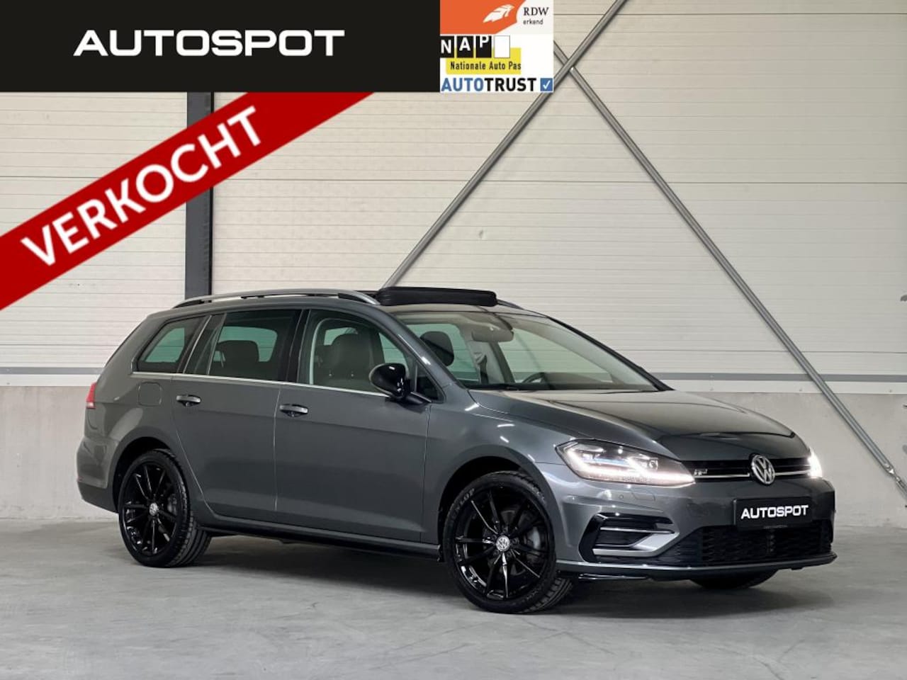 Volkswagen Golf Variant - 1.5 TSI R-Line Pano Navi ACC Virtual - AutoWereld.nl