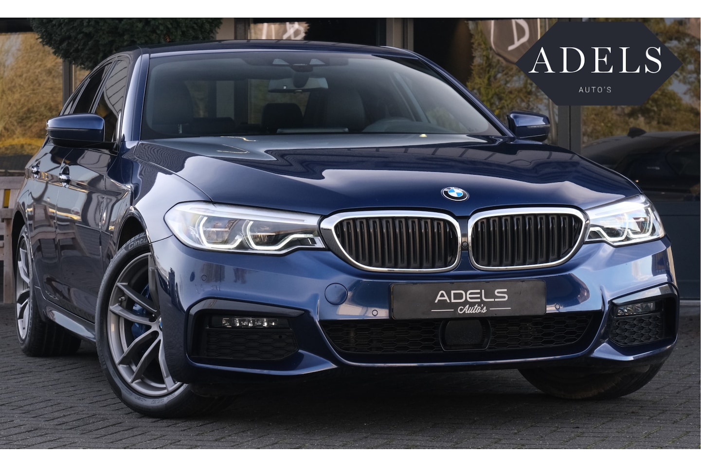 BMW 5-serie - 530e iPerformance High Executive M Sport HUD ACC Led Navi Camera Topview Keyless - AutoWereld.nl