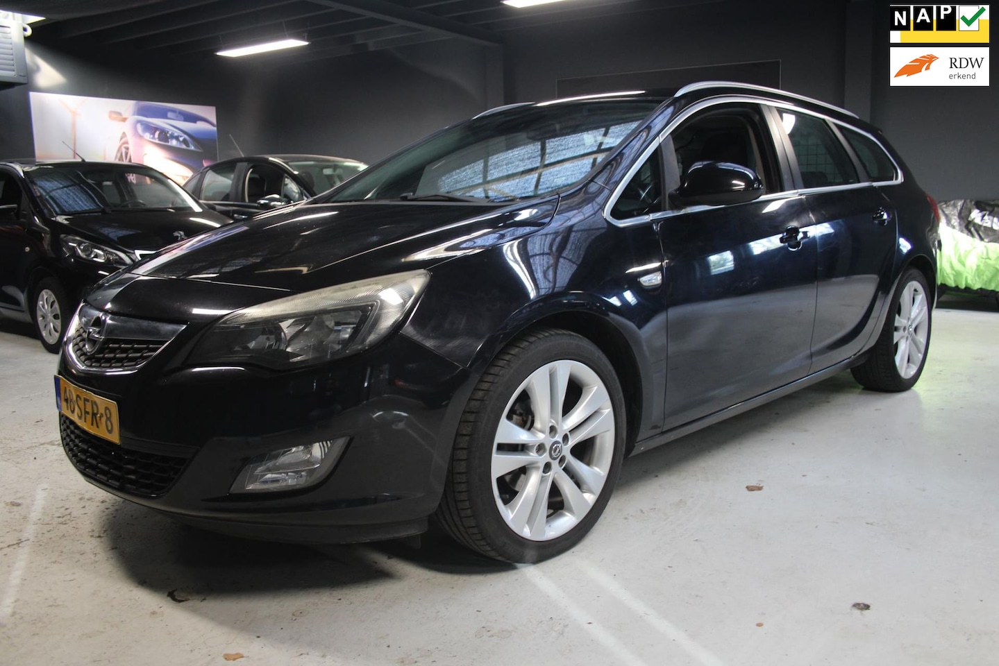 Opel Astra Sports Tourer - 1.4 Turbo Sport 1.4 Turbo Sport - AutoWereld.nl