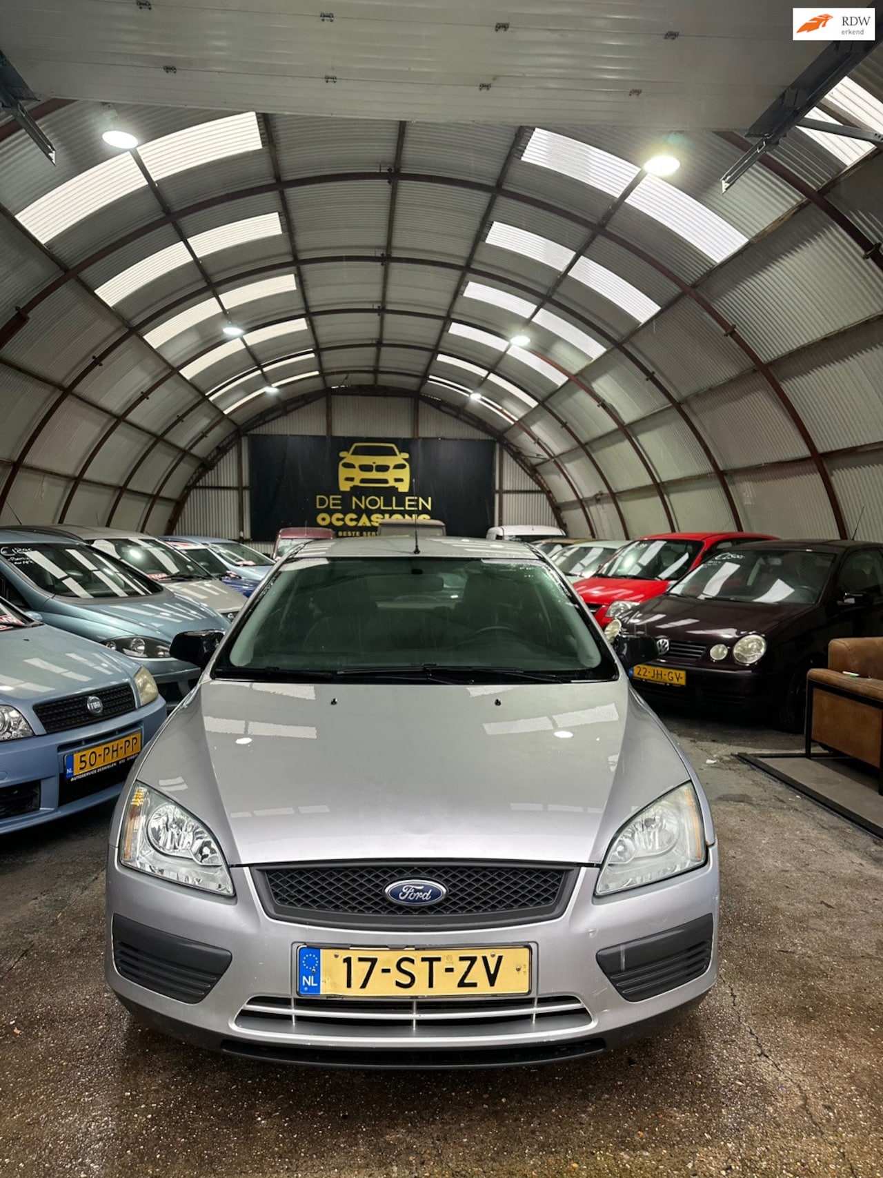 Ford Focus - 1.6-16V Champion incl nieuwe apk en garantie ! - AutoWereld.nl