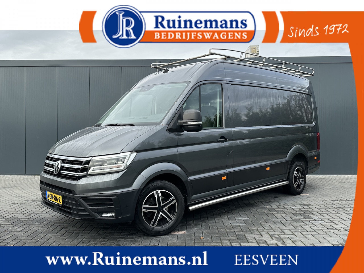 Volkswagen Crafter - 35 2.0 TDI 140 PK / L3H3 / 1e EIG. / 3 TONS TREKHAAK / CAMERA / ADAPTIVE CRUISE / IMPERIAA - AutoWereld.nl