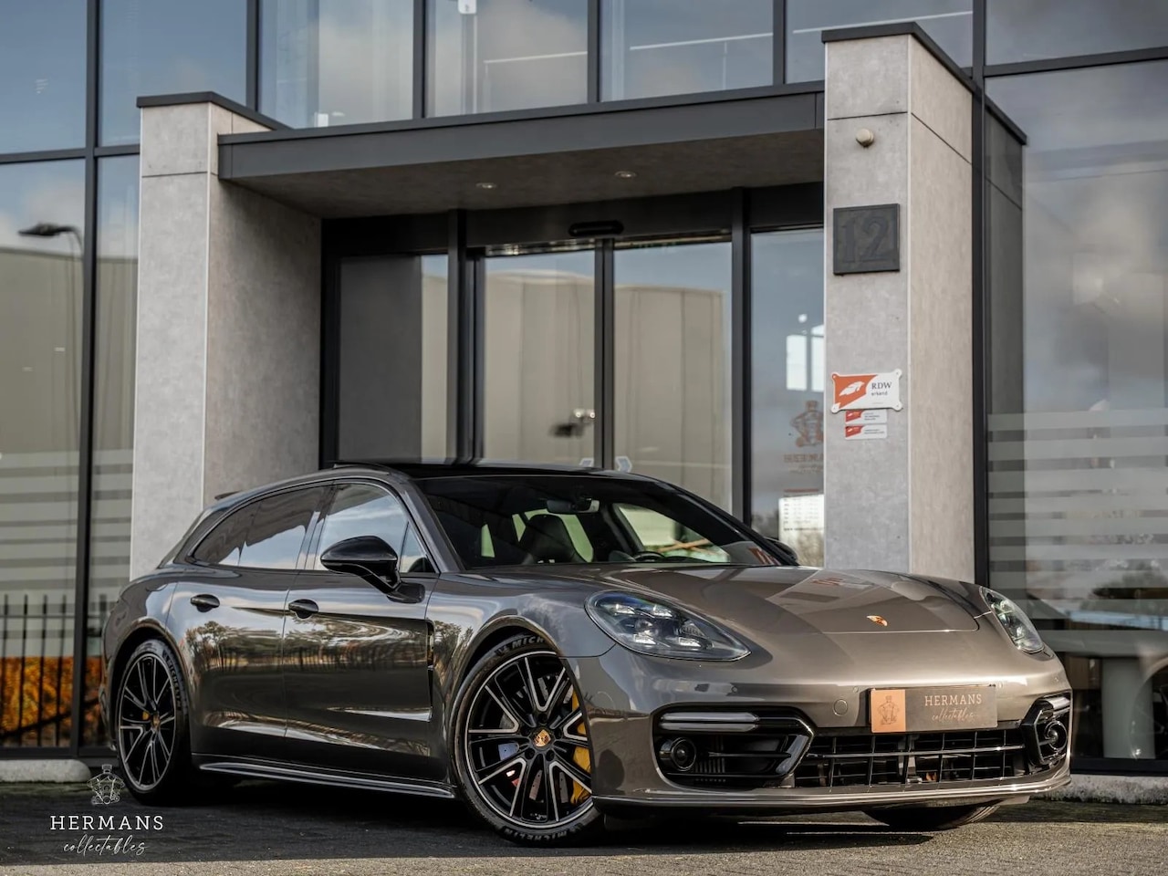 Porsche Panamera Sport Turismo - 4.0 Turbo S E-Hybrid / Pano - AutoWereld.nl