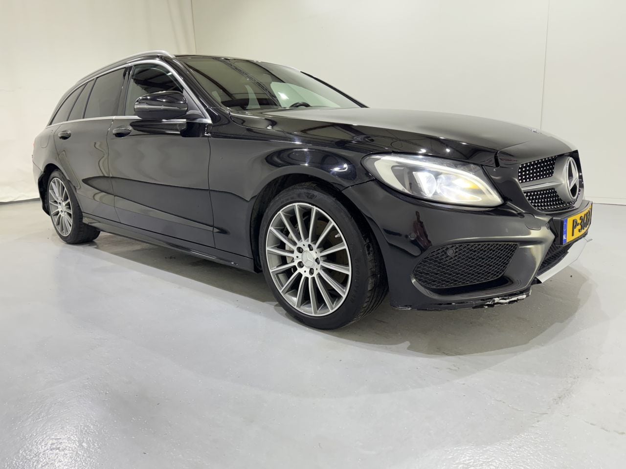 Mercedes-Benz C-klasse Estate - 180 Edition 1 AMG Aut7 - AutoWereld.nl