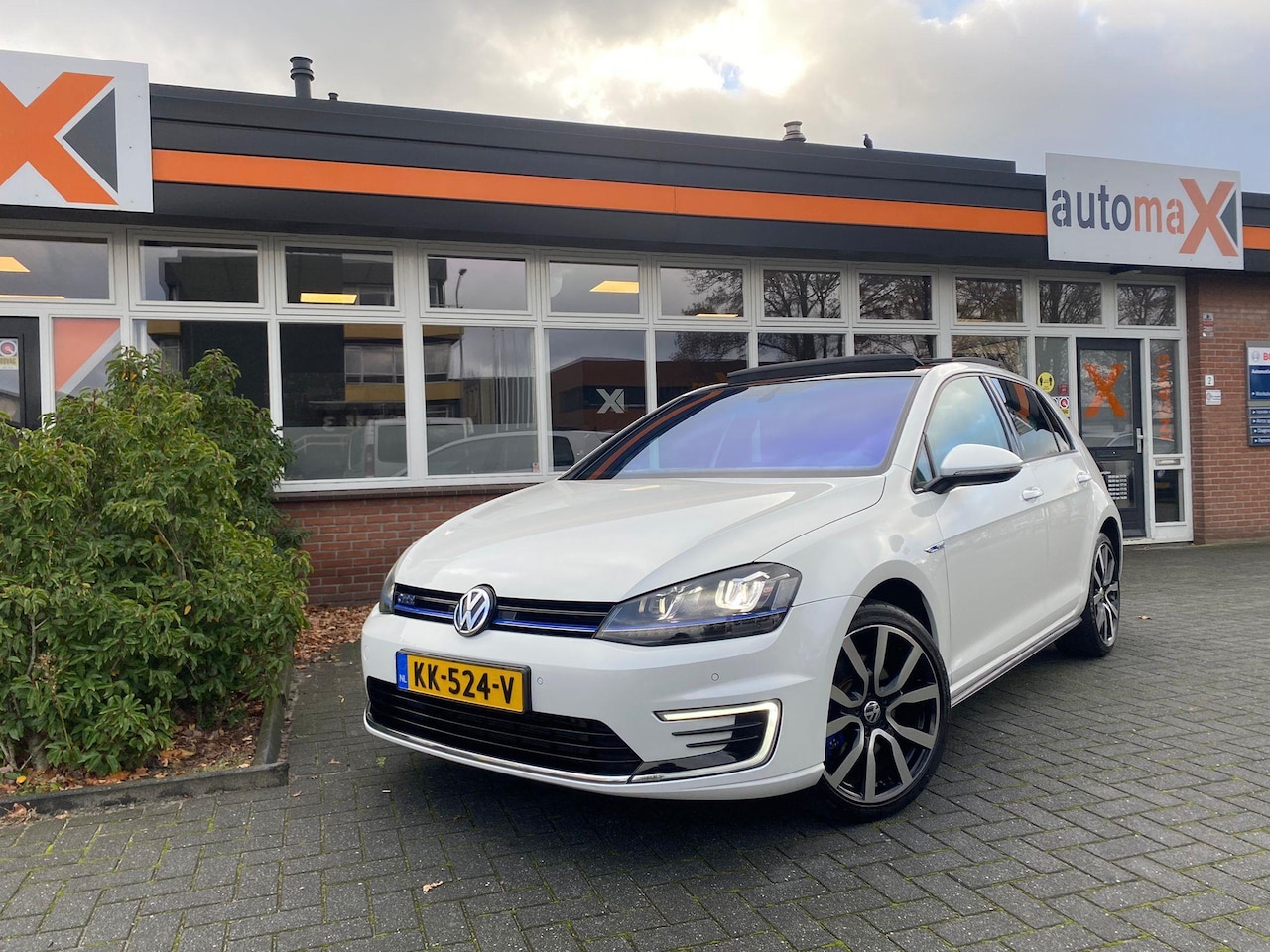 Volkswagen Golf - 1.4 TSI GTE 1.4 TSI GTE Pano!| - AutoWereld.nl