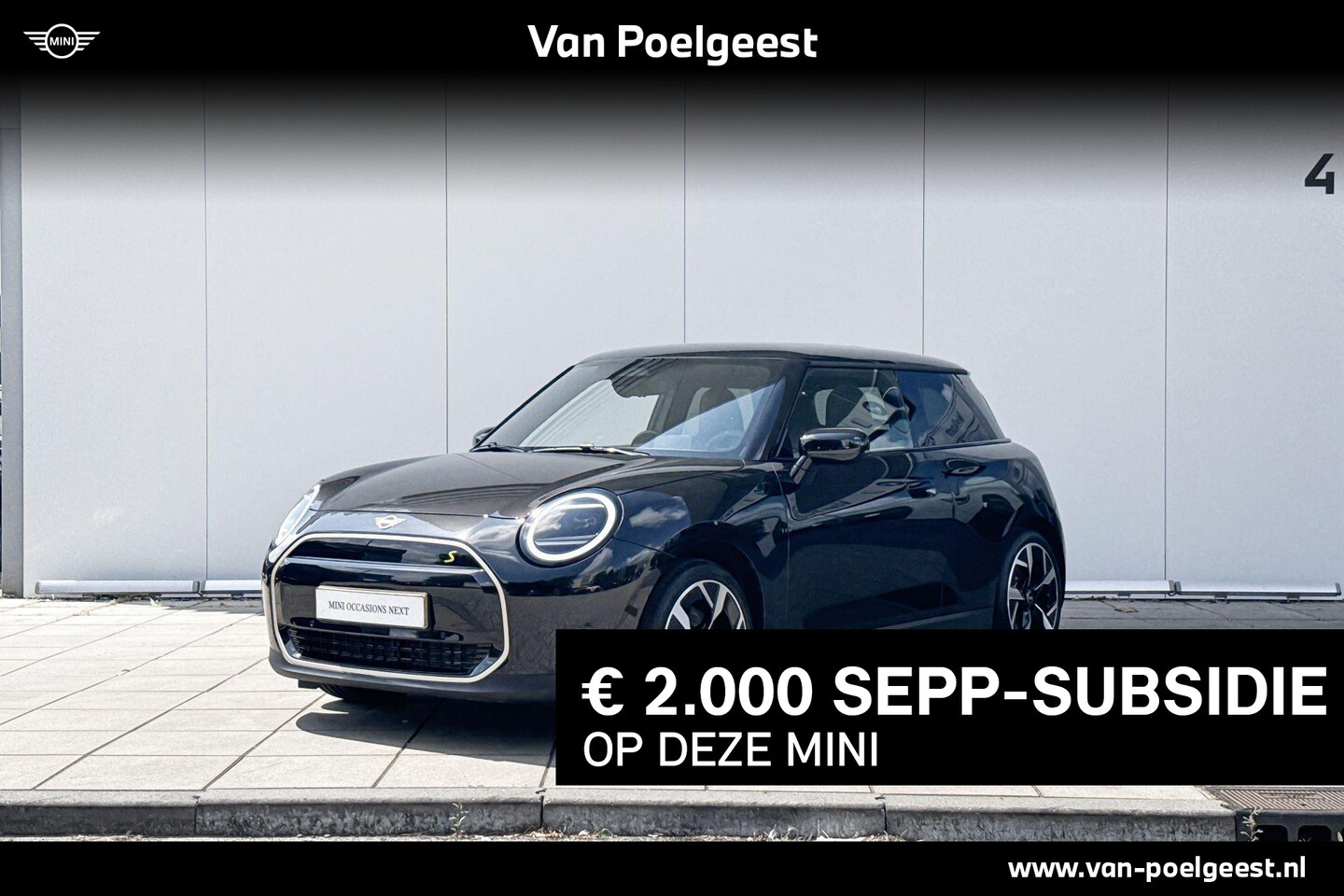 MINI Mini-Electric - Cooper 3-deurs SE | Favoured | Pakket M | Panoramadak | 17'' | Head-Up | Stuur & Stoel ver - AutoWereld.nl