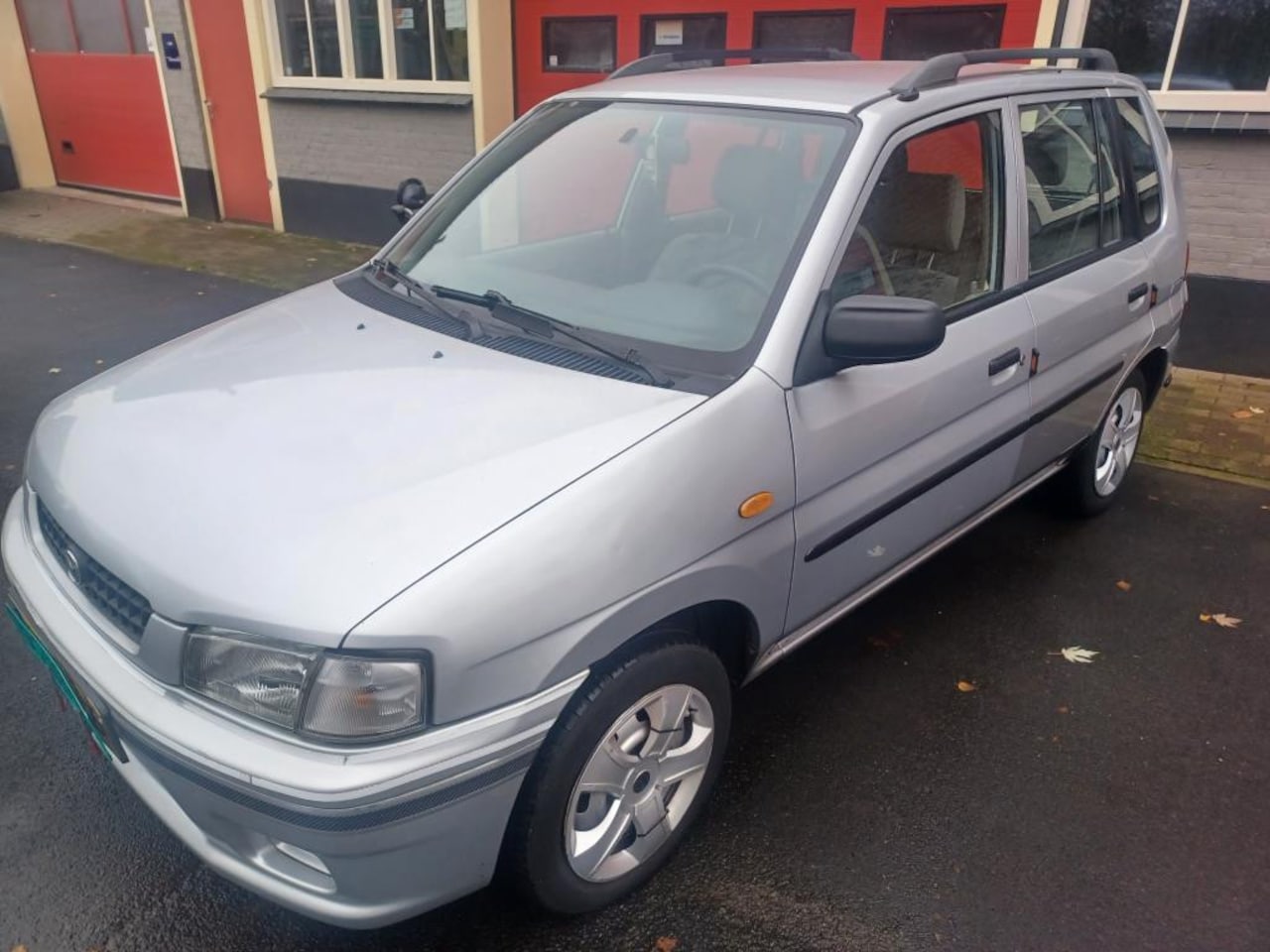 Mazda Demio - 1.3 GLX 1.3 GLX - AutoWereld.nl