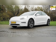 Tesla Model 3 - Long Range AWD 75 kWh Trekhaak Zwart leder panoramadak