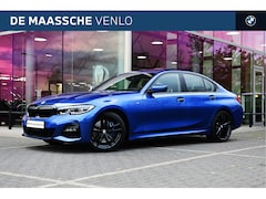 BMW 3-serie - 330i High Executive M Sport Automaat / Schuif-kanteldak / Sportstoelen / LED / Live Cockpi