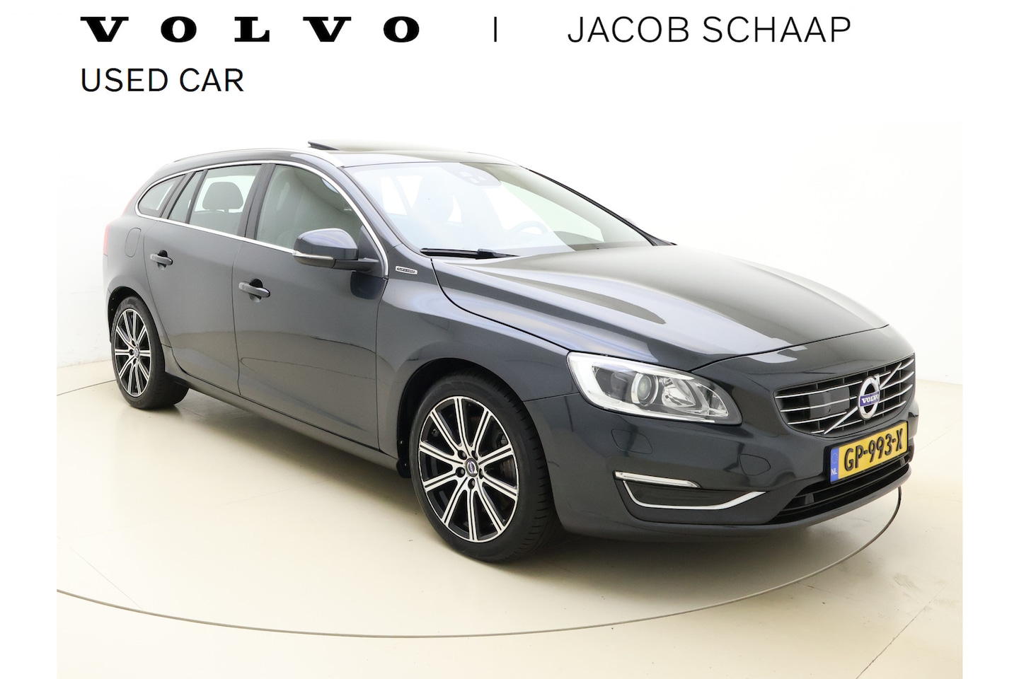 Volvo V60 - 2.4 D6 Twin Engine Summum Leer | Elec Stoel | Schuifdak | Park Assist Camera | Harman Kard - AutoWereld.nl