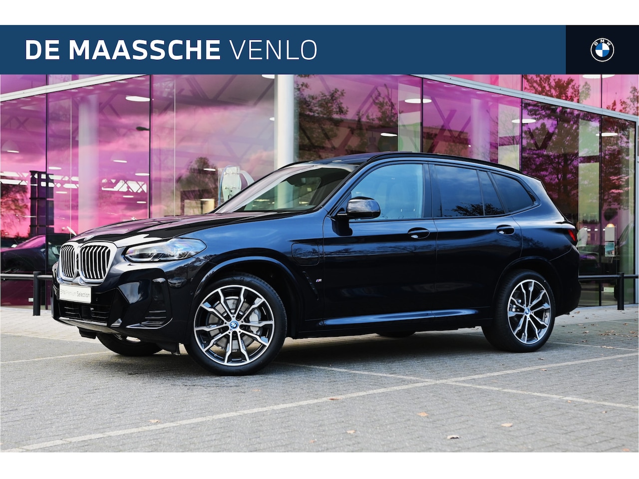 BMW X3 - xDrive30e High Executive M Sport Automaat / Panoramadak / Sportstoelen / Stoelverwarming / - AutoWereld.nl