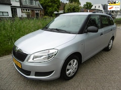 Skoda Fabia Combi - 1.2-12V Airco Cruise Trekhaak PDC 167.000km NAP