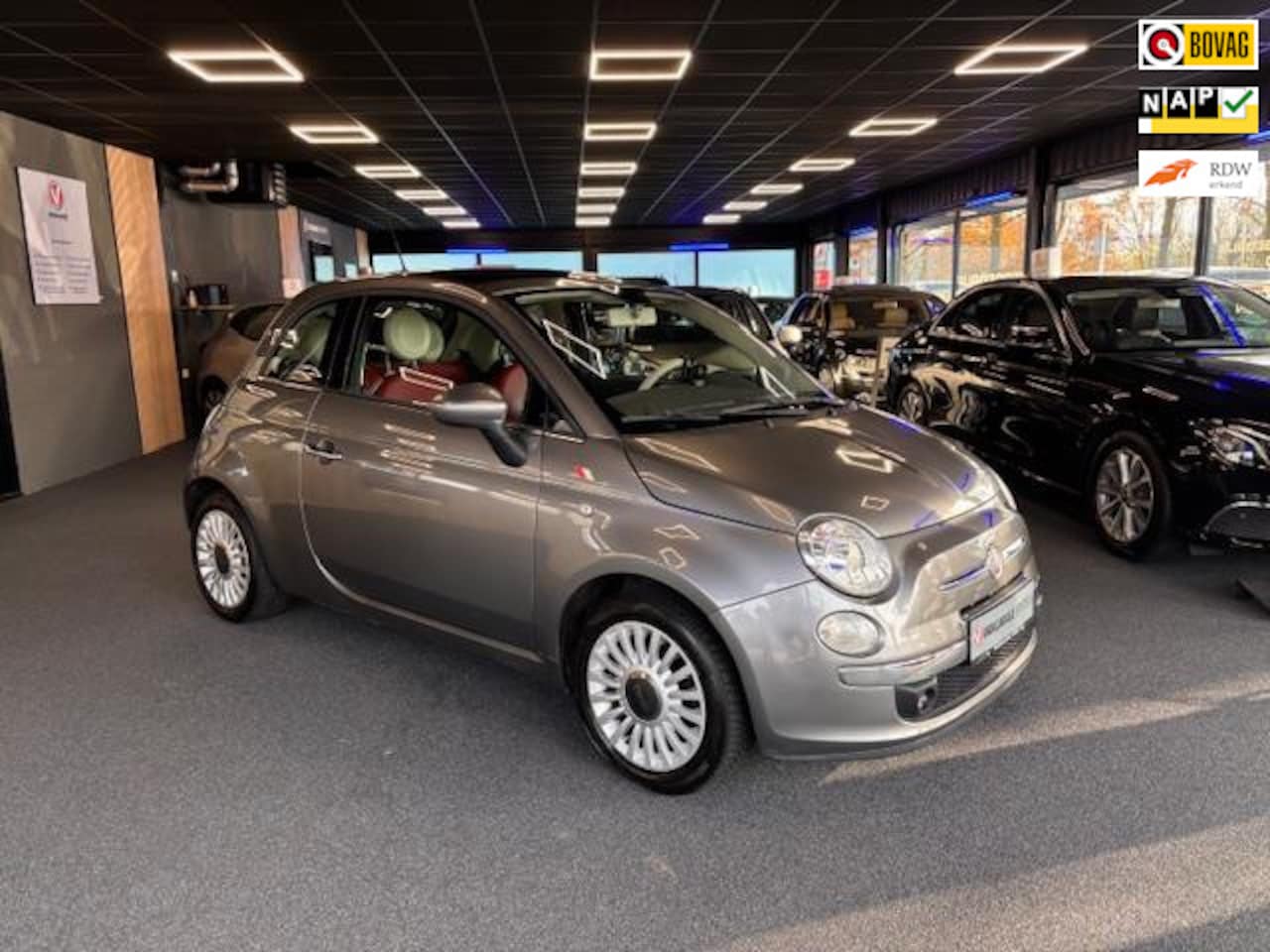 Fiat 500 - 0.9 TwinAir Lounge | Automaat | All-Season Banden | Airco | Lederen Bekleding | Lichtmetal - AutoWereld.nl