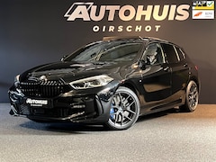 BMW 1-serie - 120i High Executive Edition M Pano/ H&K/ Schakelflippers/M stoelen/ Camera/ Sfeerverlicht/