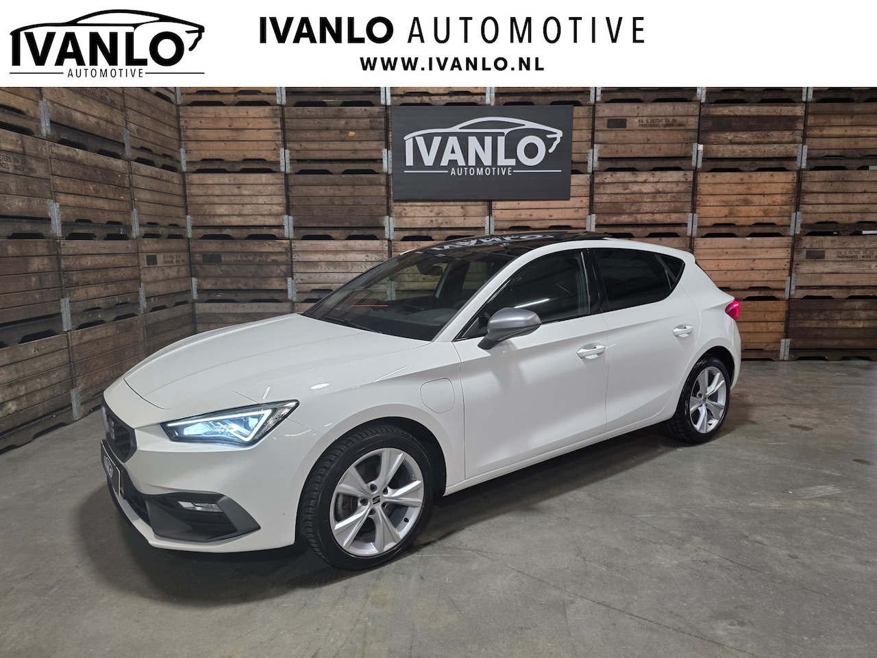 Seat Leon - 1.4 TSI eHybrid PHEV FR Business Pano Led Matrix Winterpakket - AutoWereld.nl