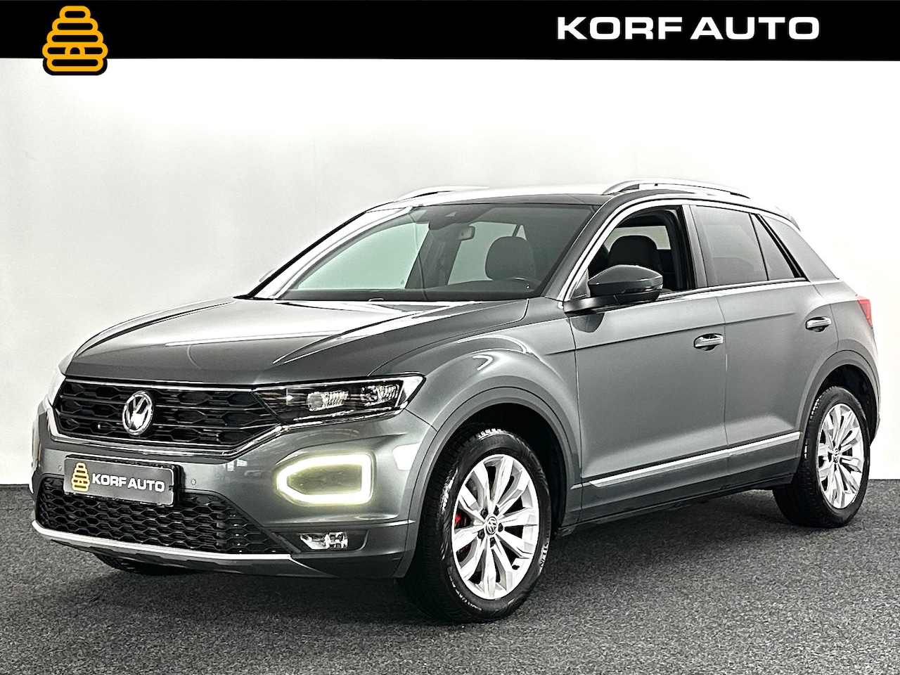 Volkswagen T-Roc - 2.0 TSI 4Motion Sport 190PK / LED / DigiCockpit / Camera - AutoWereld.nl