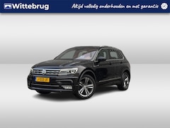 Volkswagen Tiguan - 1.4 TSI 4Motion Highline Business R / 3xR-Line / Interieurvoorverwarming / Alarmsysteem /