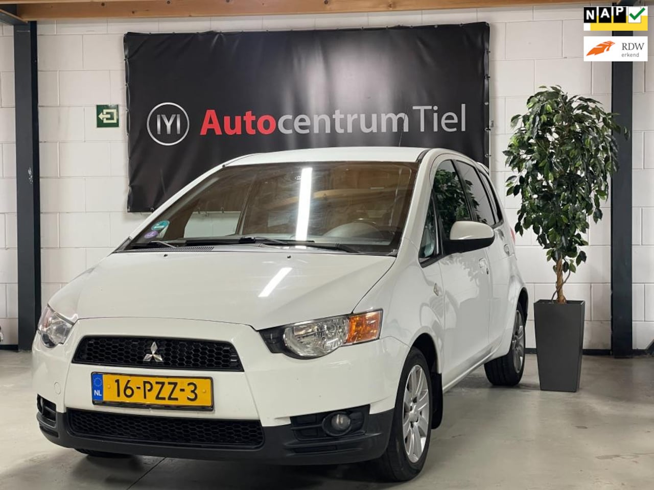 Mitsubishi Colt - 1.3 Edition Two * NAP * Airco * 5 drs - AutoWereld.nl