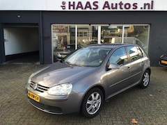 Volkswagen Golf - 1.6 Comfortline / AIRCO ACC / ALU VELGEN / APK JULI 2025 / CRUISE