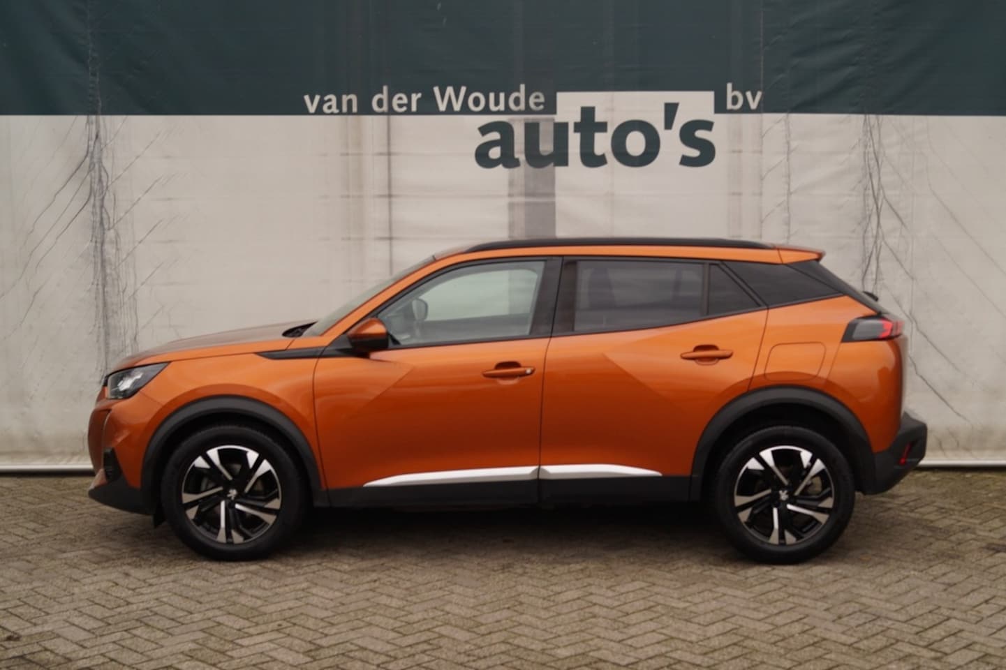 Peugeot 2008 - 1.2 PureTech Allure -NAVI-ECC-PDC- - AutoWereld.nl