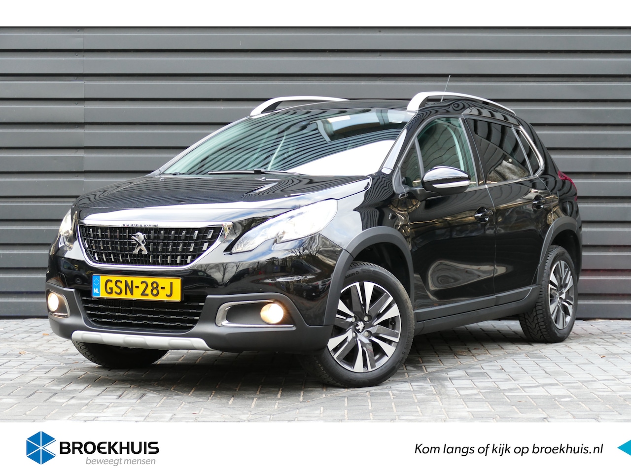 Peugeot 2008 - 1.2 PURETECH 130PK ALLURE / NAVI / CLIMA / PDC / 16" LMV / CAMERA / PANO.DAK / TREKHAAK / - AutoWereld.nl