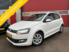 Volkswagen Polo - 1.2 TDI BlueMotion TREKHAAK / NAVI / PDC / BLUETOOTH / AIRCO / CRUISE / NL-AUTO