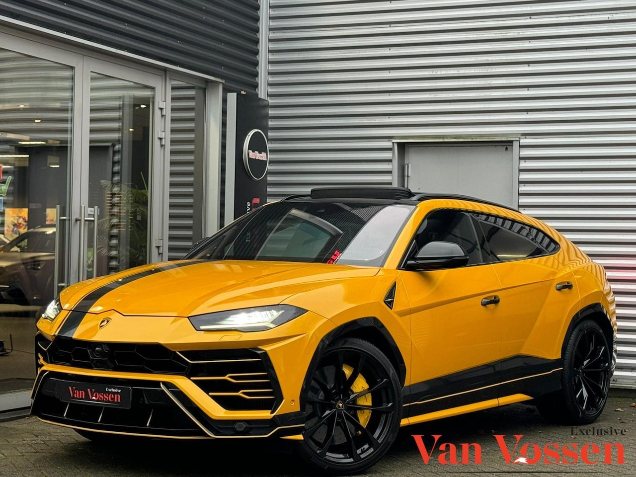 Lamborghini Urus - 4.0 V8|Pano|3DCamera|B&O|HUD|Memory|Luchtvering|Carplay|DAB+|Massage| - AutoWereld.nl